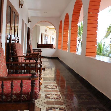 Hotel Sea View Palace - The Beach Hotel Kovalam Zewnętrze zdjęcie